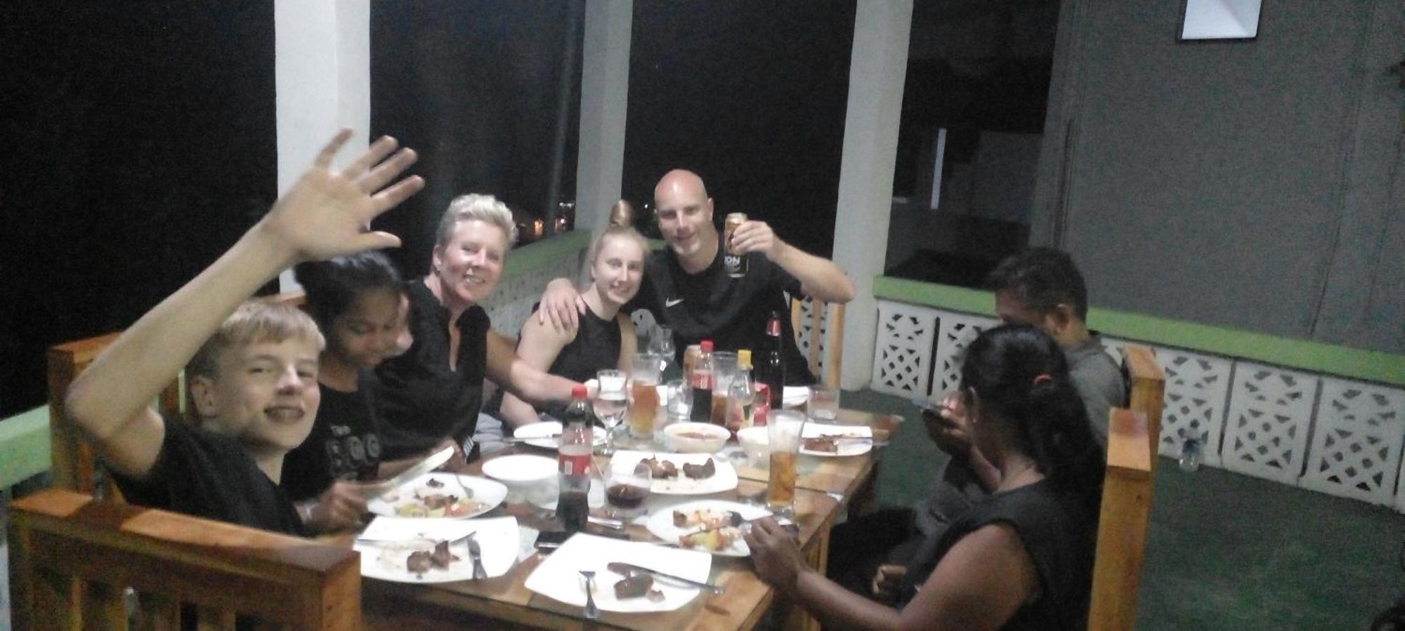 Richard Homestay Ела Екстериор снимка